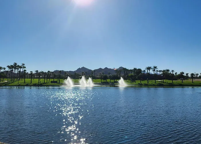 Sports & Sun: Goodyear W/ Pool Near Stadiums Holiday home