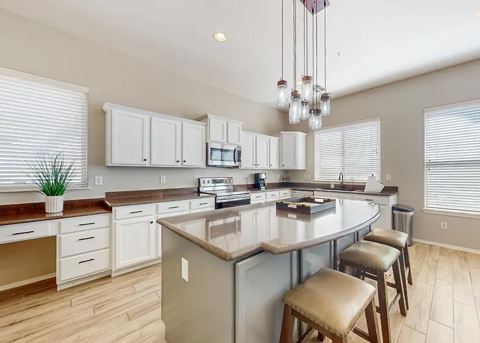 Holiday home Sports & Sun: Goodyear W/ Pool Near Stadiums Liberty